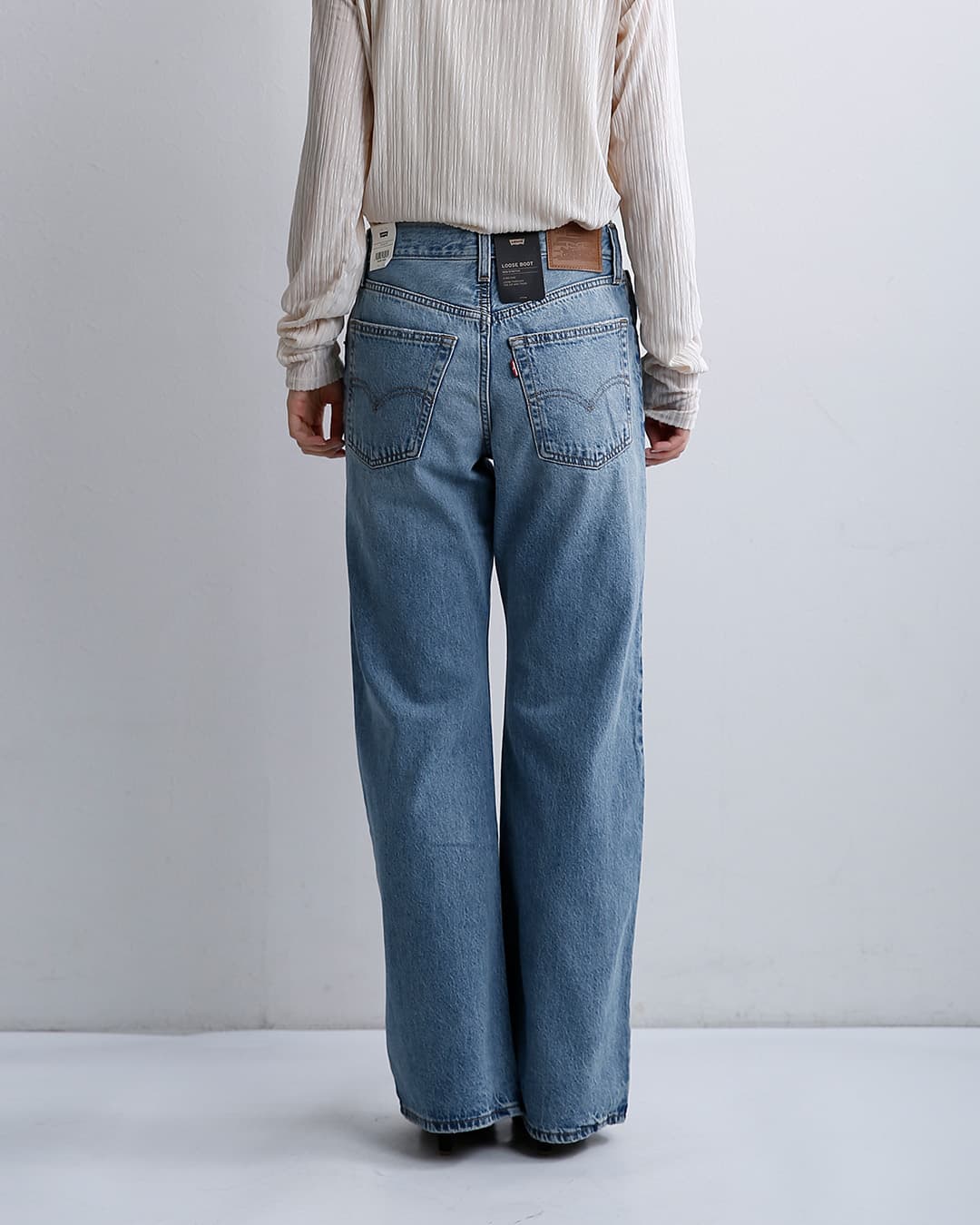 Levi’sコットン デニム ブーツカットパンツ LOOSE BOOT 005do