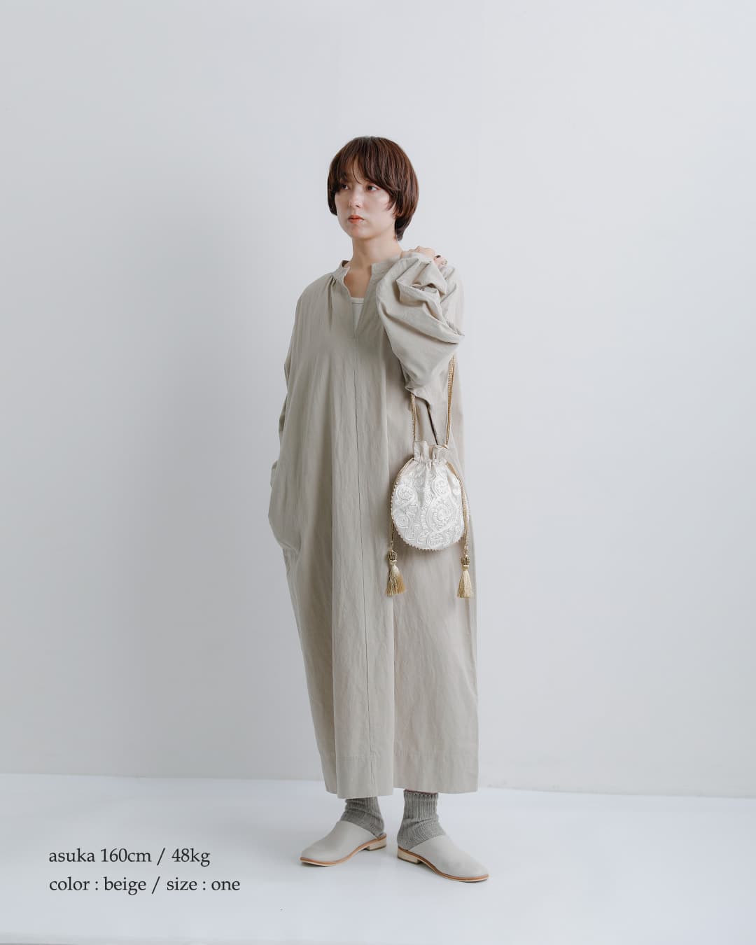 ne Quittez pas(ヌキテパ)刺繍 ドローストリング ショルダーバッグ Embroidery Drawstring Shoulder Bag 012061nm1-2