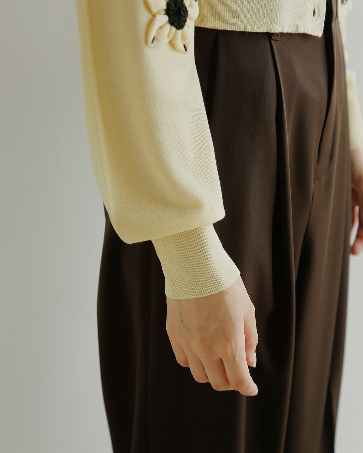 CLANE(クラネ)フラワーモチーフ ニット カーディガン 11106-2033