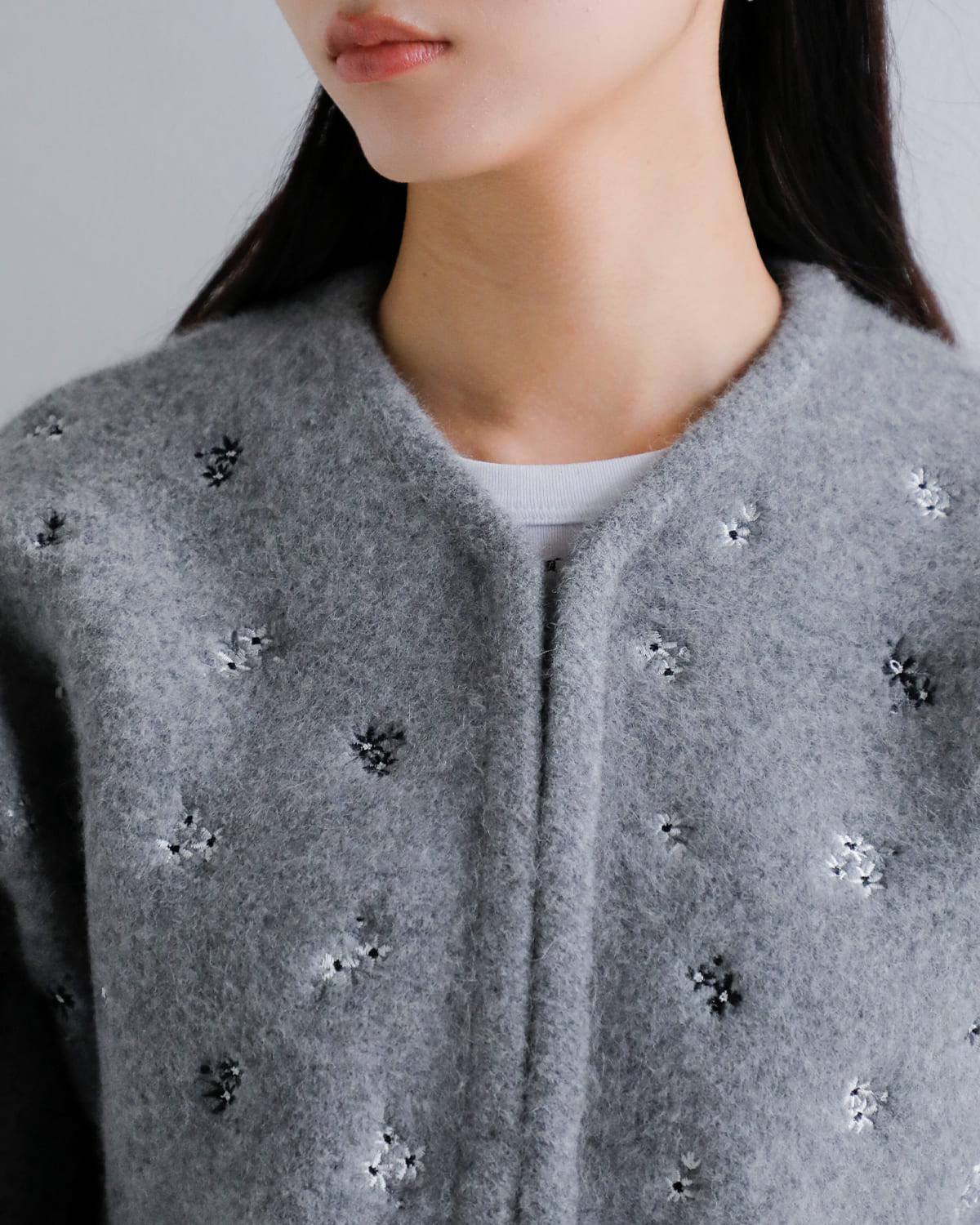 CREDONA(クレドナ)ウールブレンドブークレフラワー刺繍ニットジャケット “FLOWER EMBROIDERY KNIT JACKET” 1425511389-0