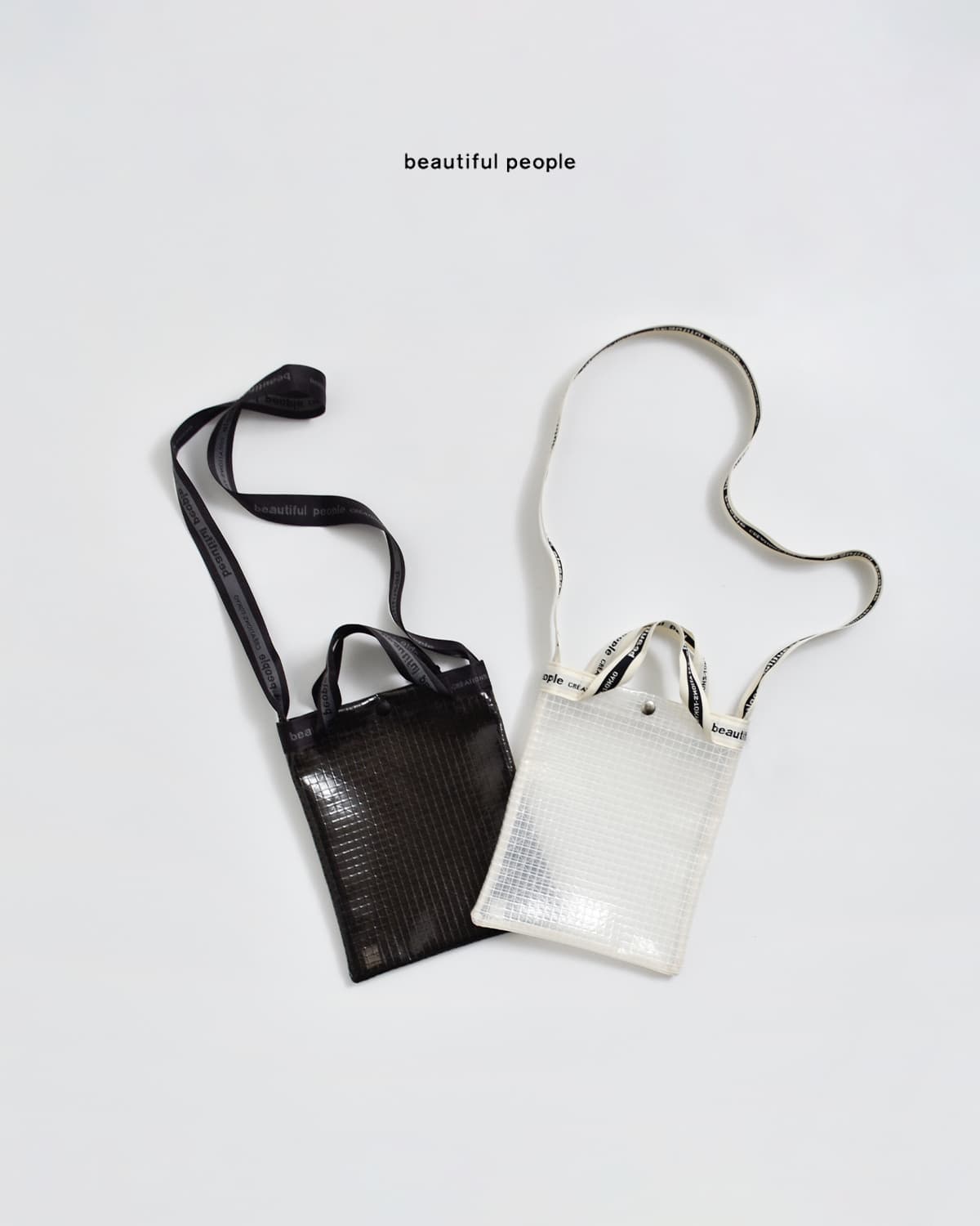 beautiful people(ビューティフルピープル)チェック ビニール ロゴ サコッシュバッグ plaid vinyl logo sacoshe bag 1646611929