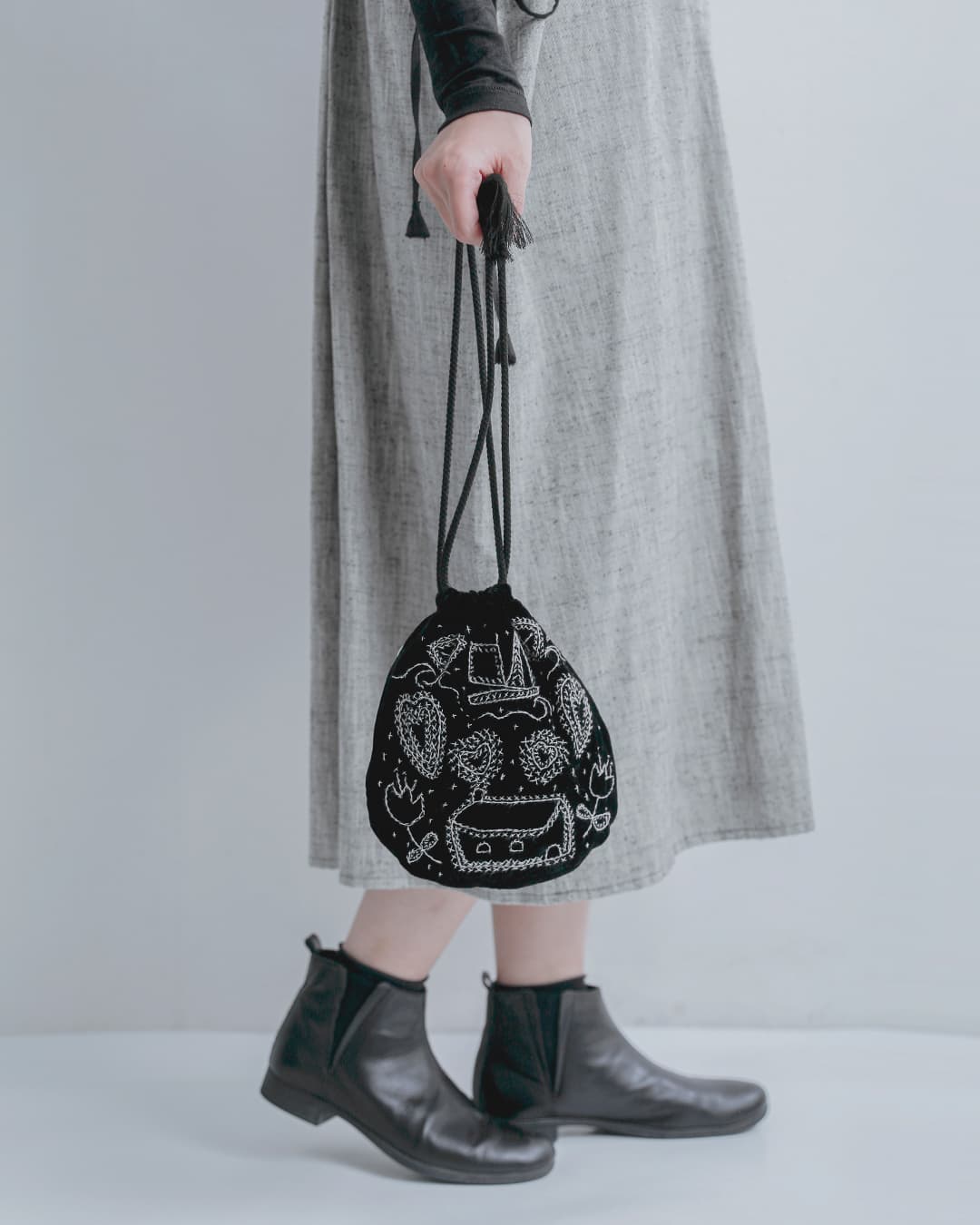 ASEEDONCLOUD(アシードンクラウド)ハンド刺繍バッグ Memories hand embroidery bag 262001
