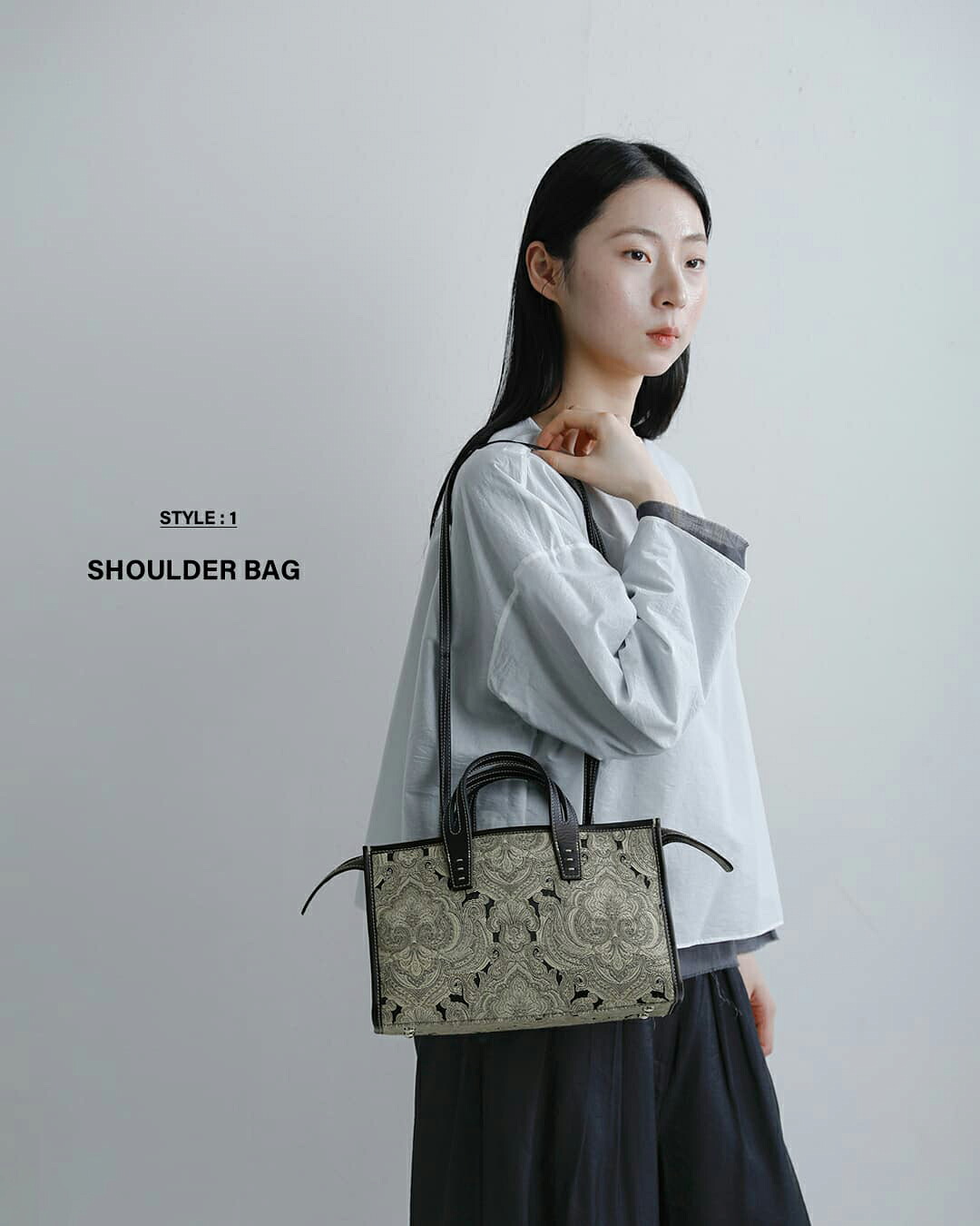 A VACATION2way スクエア トートバッグ SABRINA 26ss-a102