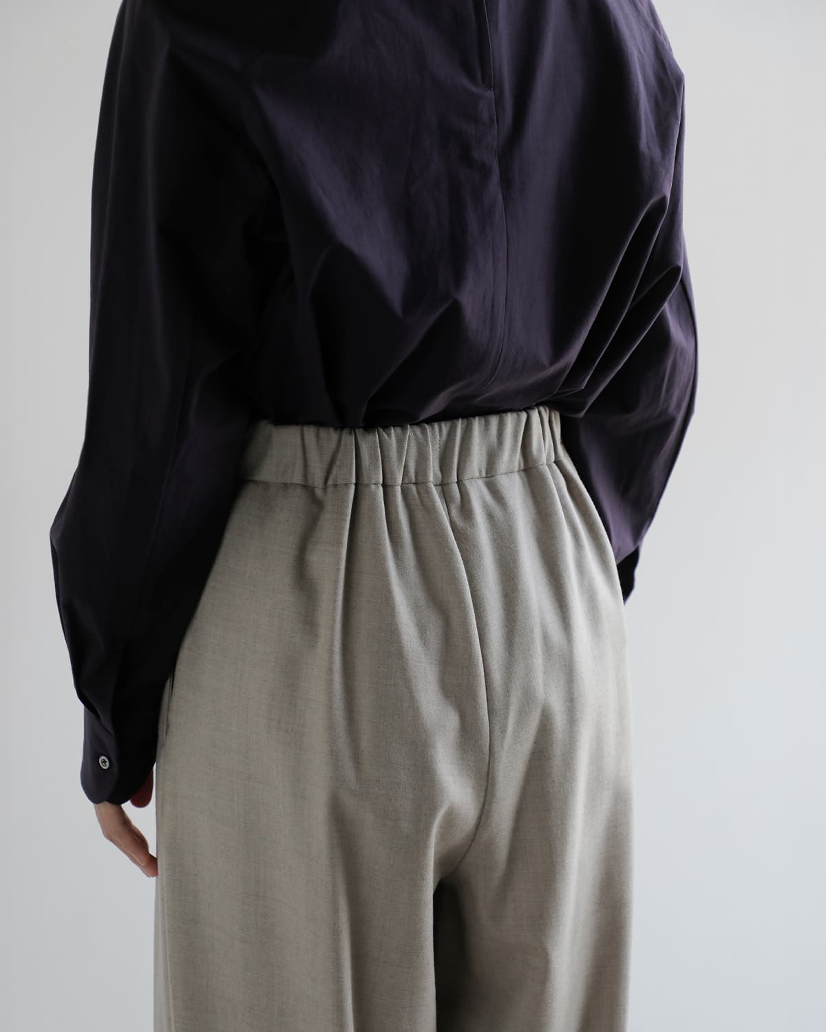 support surface(サポートサーフェス)ウール タック フレアパンツ fpd27a141-tko0238  秋冬