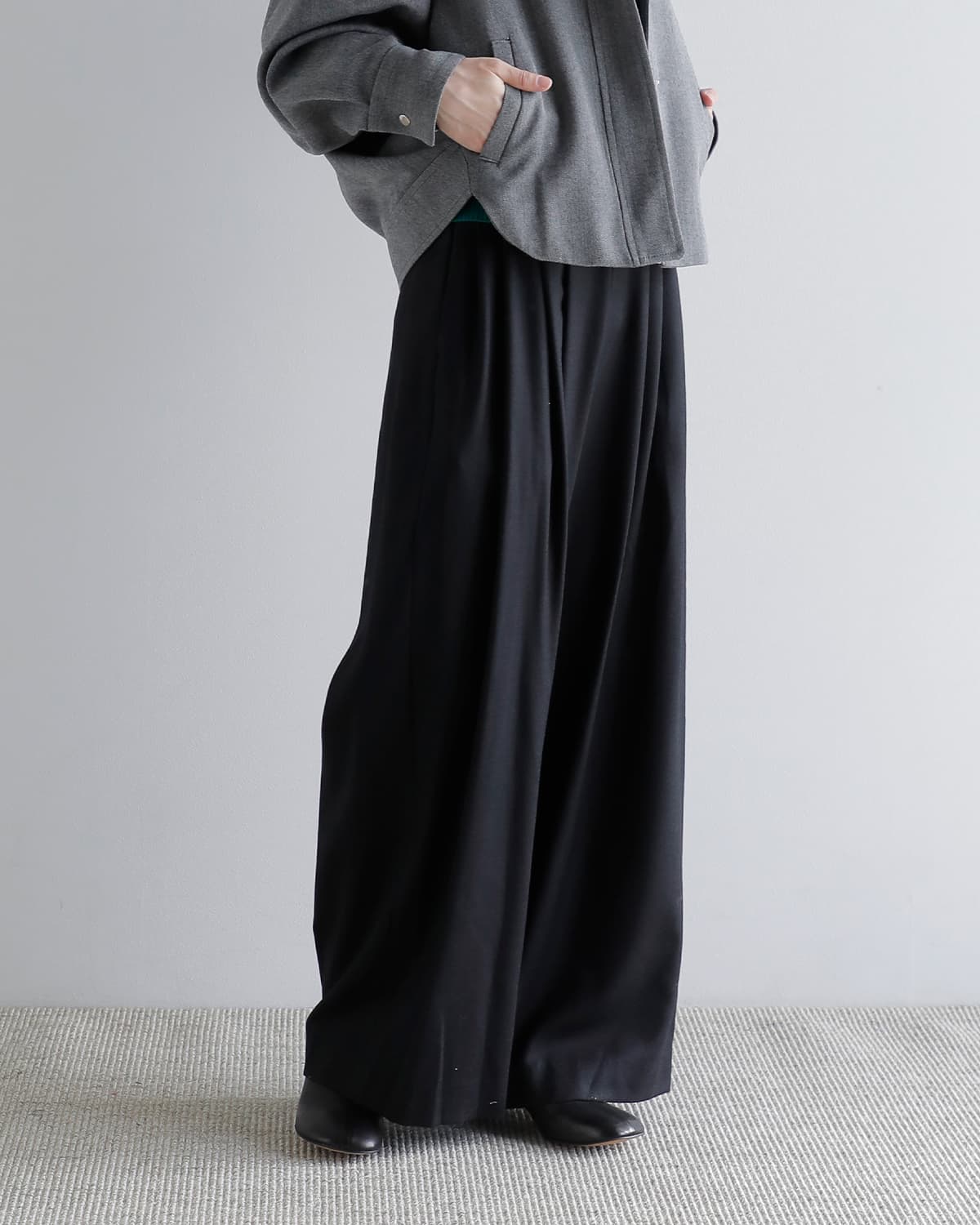 support surface(サポートサーフェス)ウール タック フレアパンツ fpd27a141-tko0238  秋冬