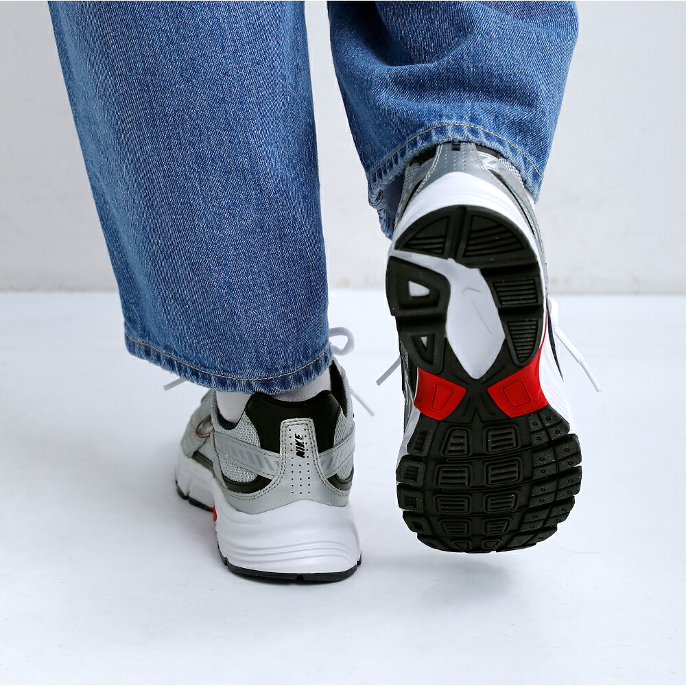 NIKEイニシエーター スニーカー 394055