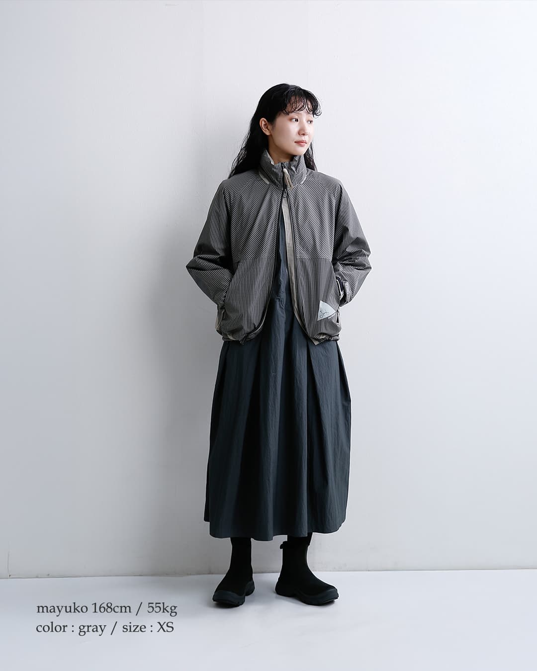 and wander(アンドワンダー)リフレクター リップフーディー reflective rip hoodie 574-6281500
