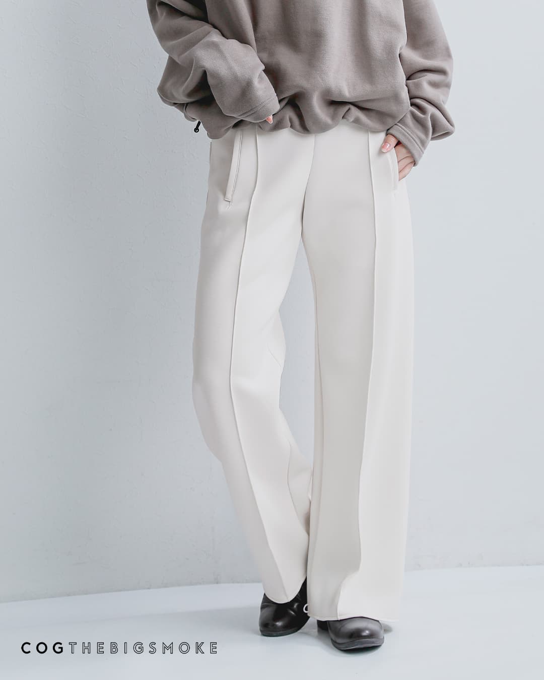 COGTHEBIGSMOKE(�R�O�U�r�b�O�X���[�N)�R�N�[���W���[�W�[ �Z�~���C�h�g���E�U�[�Y GALAXY SEMI-WIDE TROUSERS 15601-379-726-1