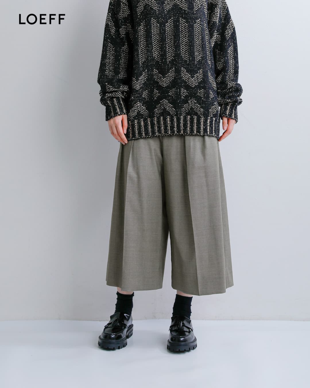 LOEFF(ロエフ)ウールポプリン ガウチョパンツ 8814-2-000027