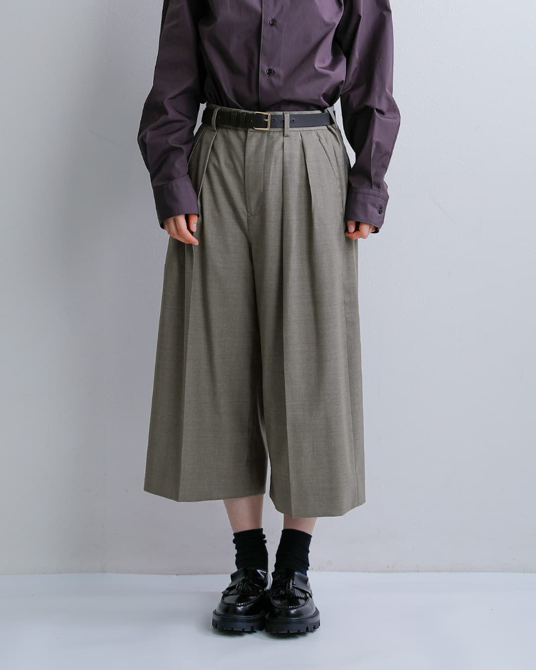 LOEFF(ロエフ)ウールポプリン ガウチョパンツ 8814-2-000027