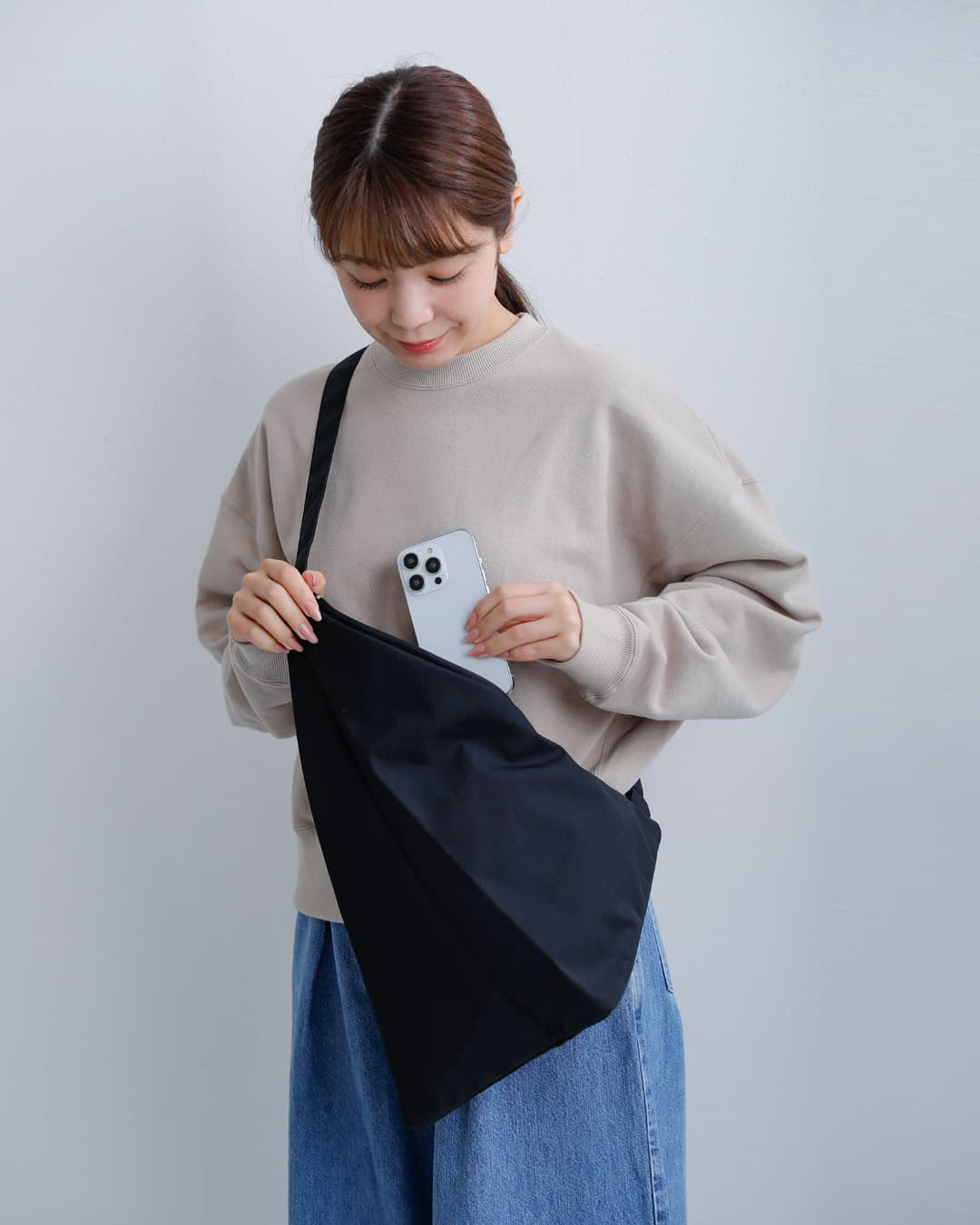 ANVOCOEUR(アンヴォクール)撥水加工 ミドルサイズ 2way ニトウヘンサンカクケイ バッグ isosceles triangle middle ac22210b
