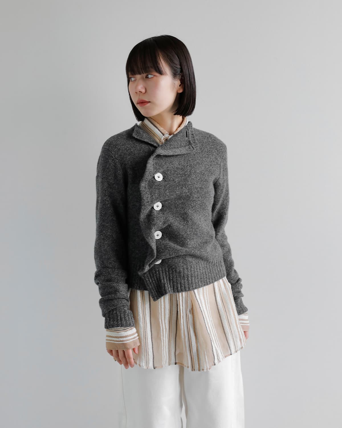 AKANE UTSUNOMIYA(アカネウツノミヤ)スーパーファインラムズウール カシミヤ アシンメトリー ジャケット akes-017