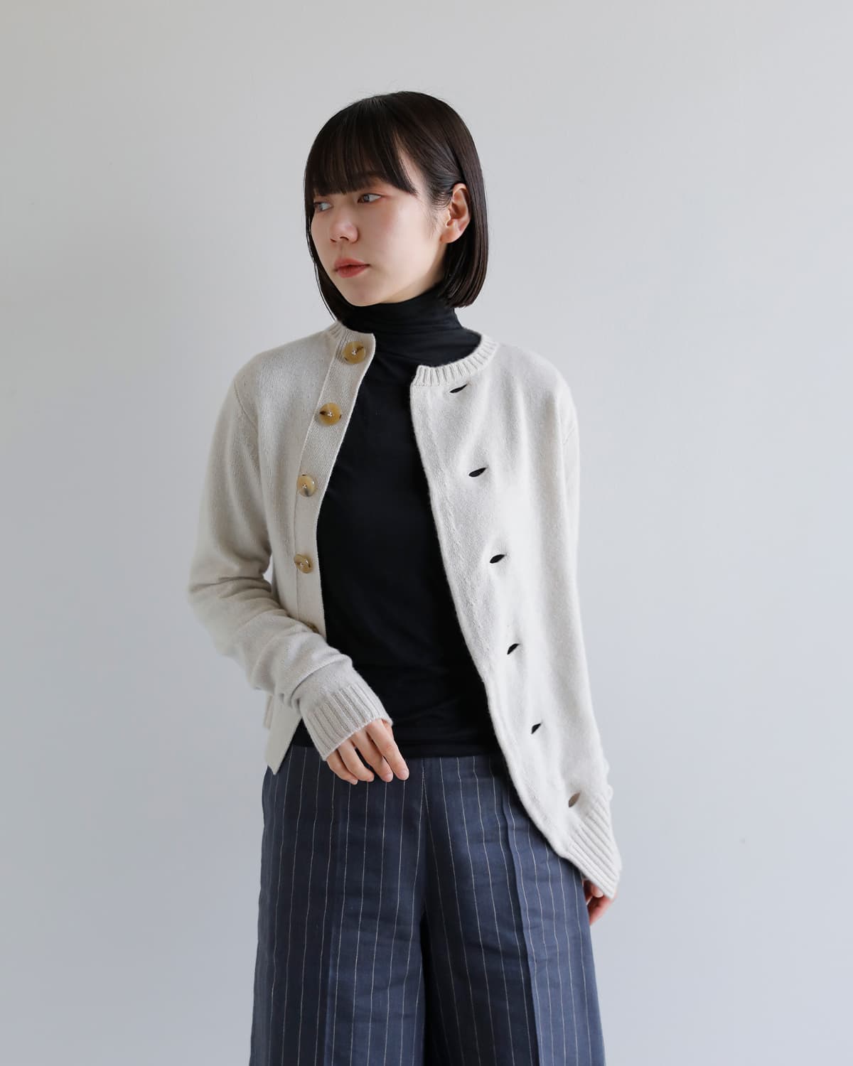 AKANE UTSUNOMIYA(アカネウツノミヤ)スーパーファインラムズウール カシミヤ アシンメトリー ジャケット akes-017