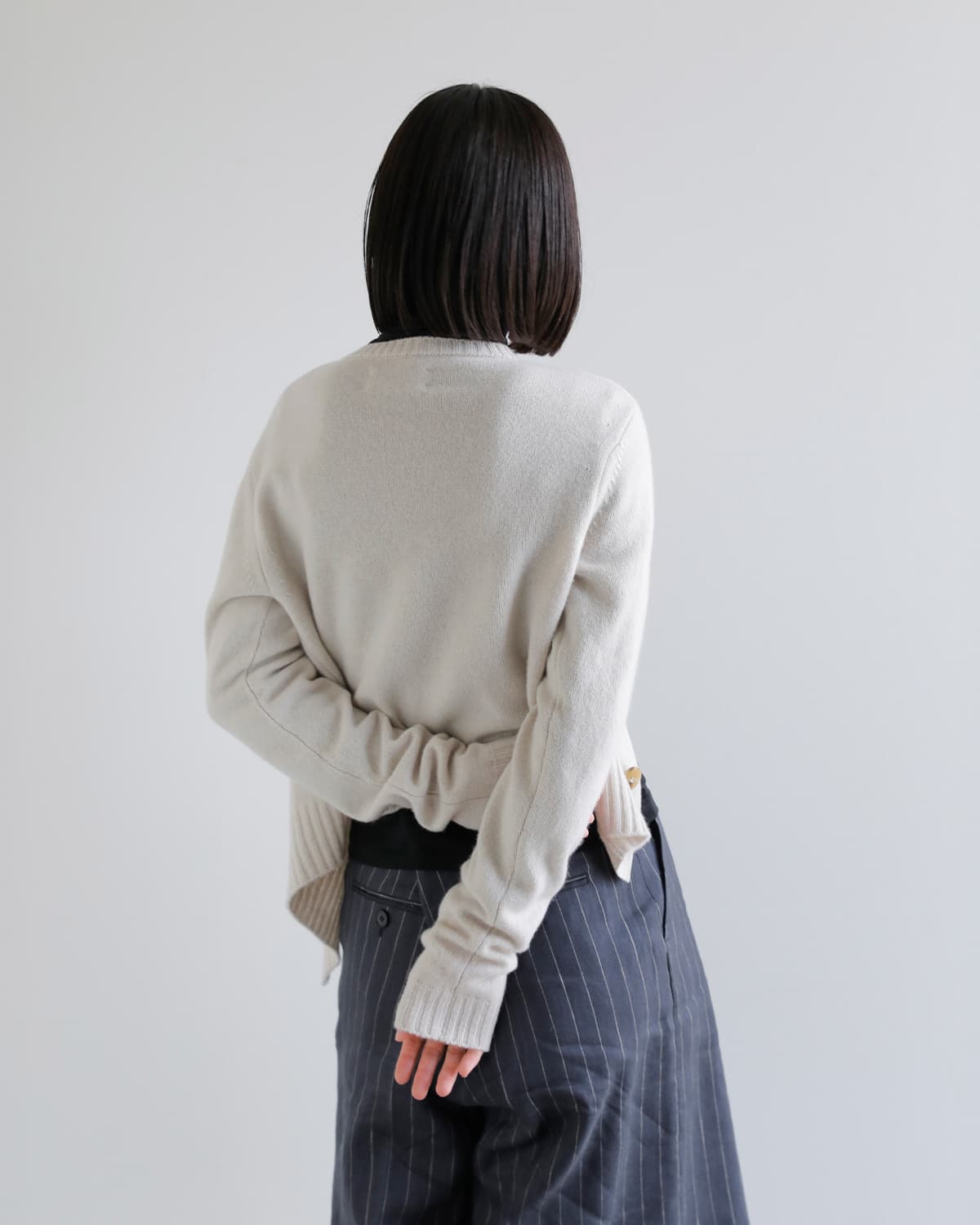 AKANE UTSUNOMIYA(アカネウツノミヤ)スーパーファインラムズウール カシミヤ アシンメトリー ジャケット akes-017