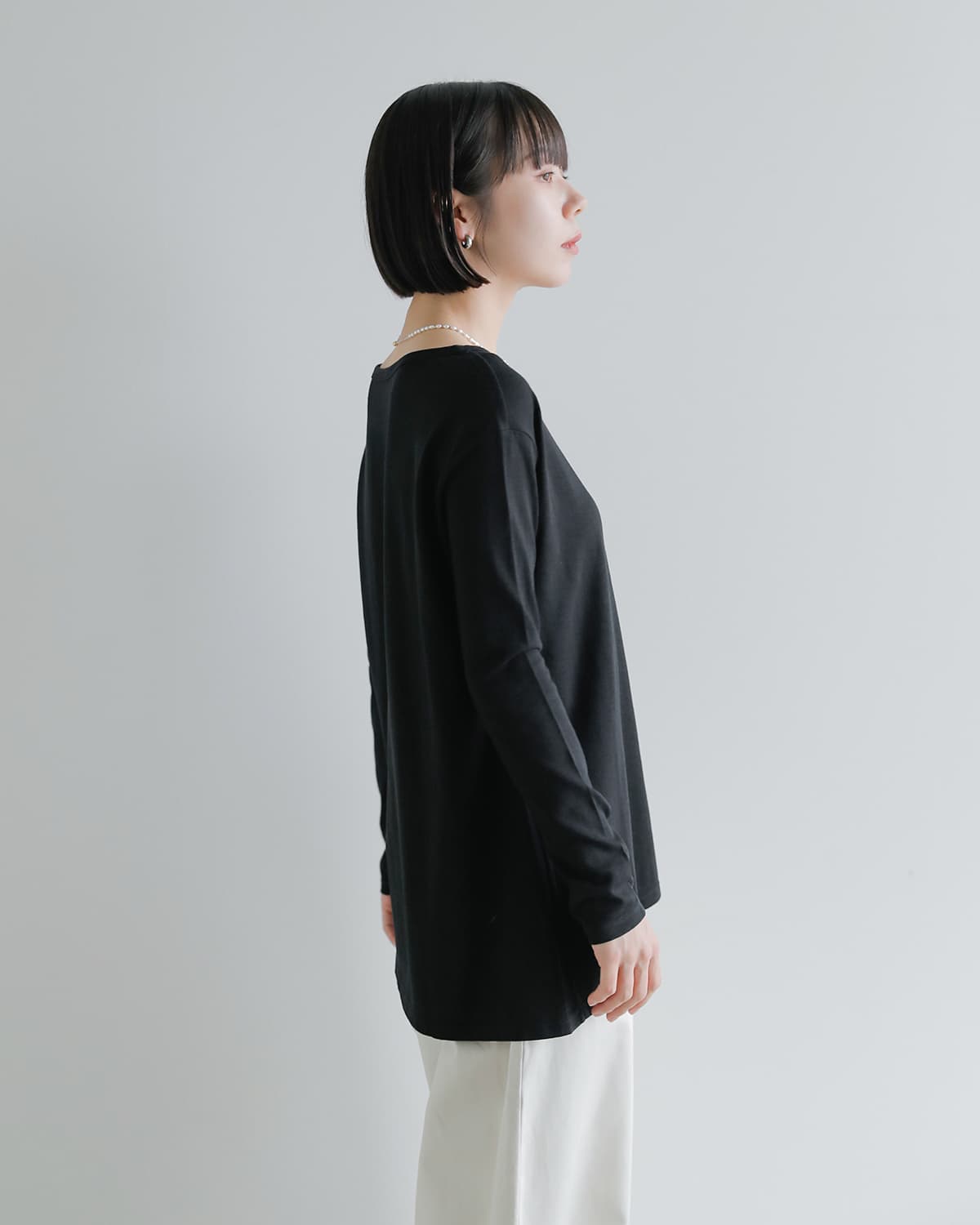 Studio Doe(スタジオドー)アシンメトリカル テクスチャード プルオーバー Asymmetrical Textured Pullover dn-261olt03