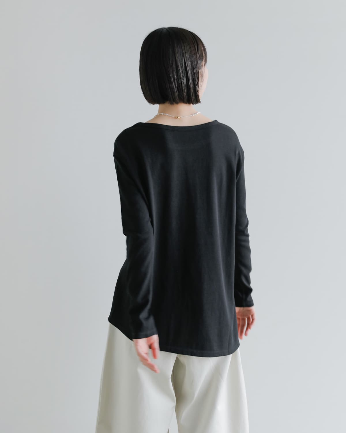 Studio Doe(スタジオドー)アシンメトリカル テクスチャード プルオーバー Asymmetrical Textured Pullover dn-261olt03