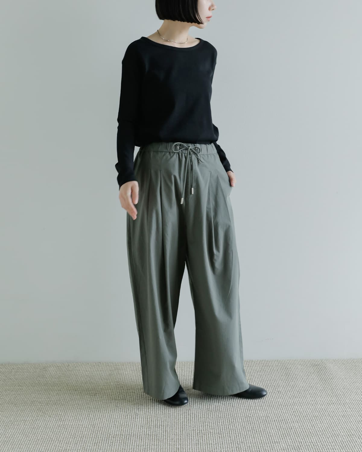 Studio Doe(スタジオドー)ドローストリング 2タックトラウザーズパンツ Drawstring Two-tuck Trousers dn-264bdp08