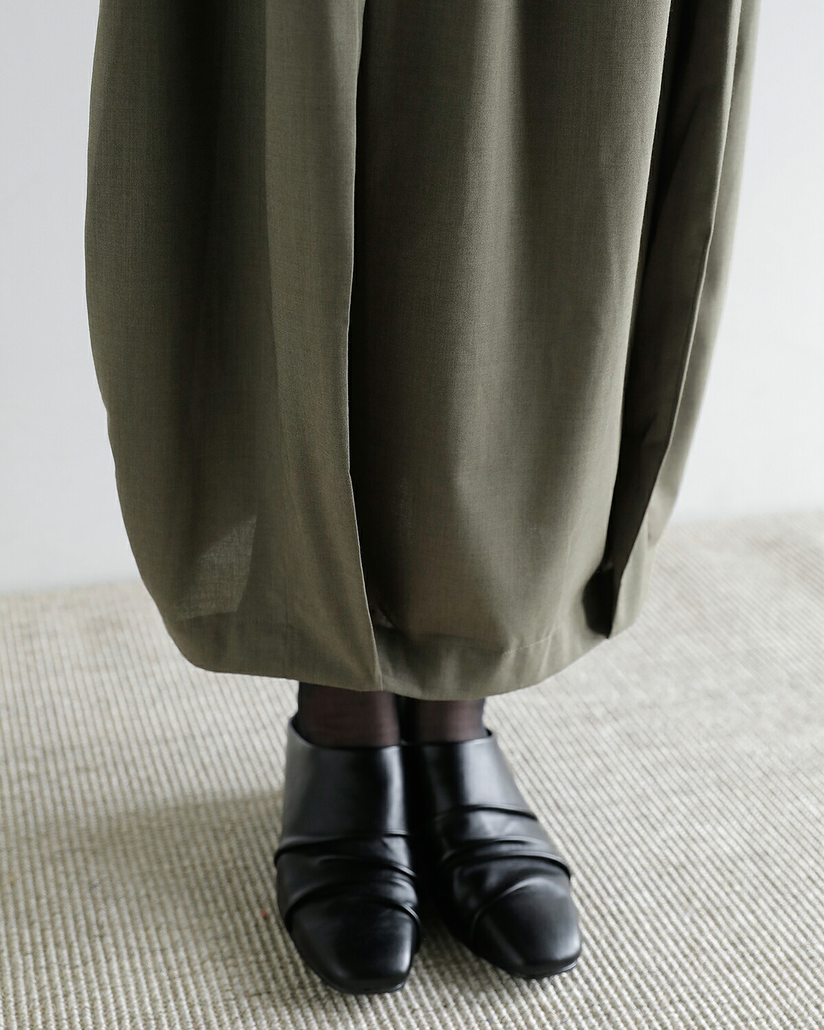 Studio Doe(スタジオドー)ペタル ワイド プリーツ ロング スカート Petal Wide Pleated Long Skirt dn-264blk31