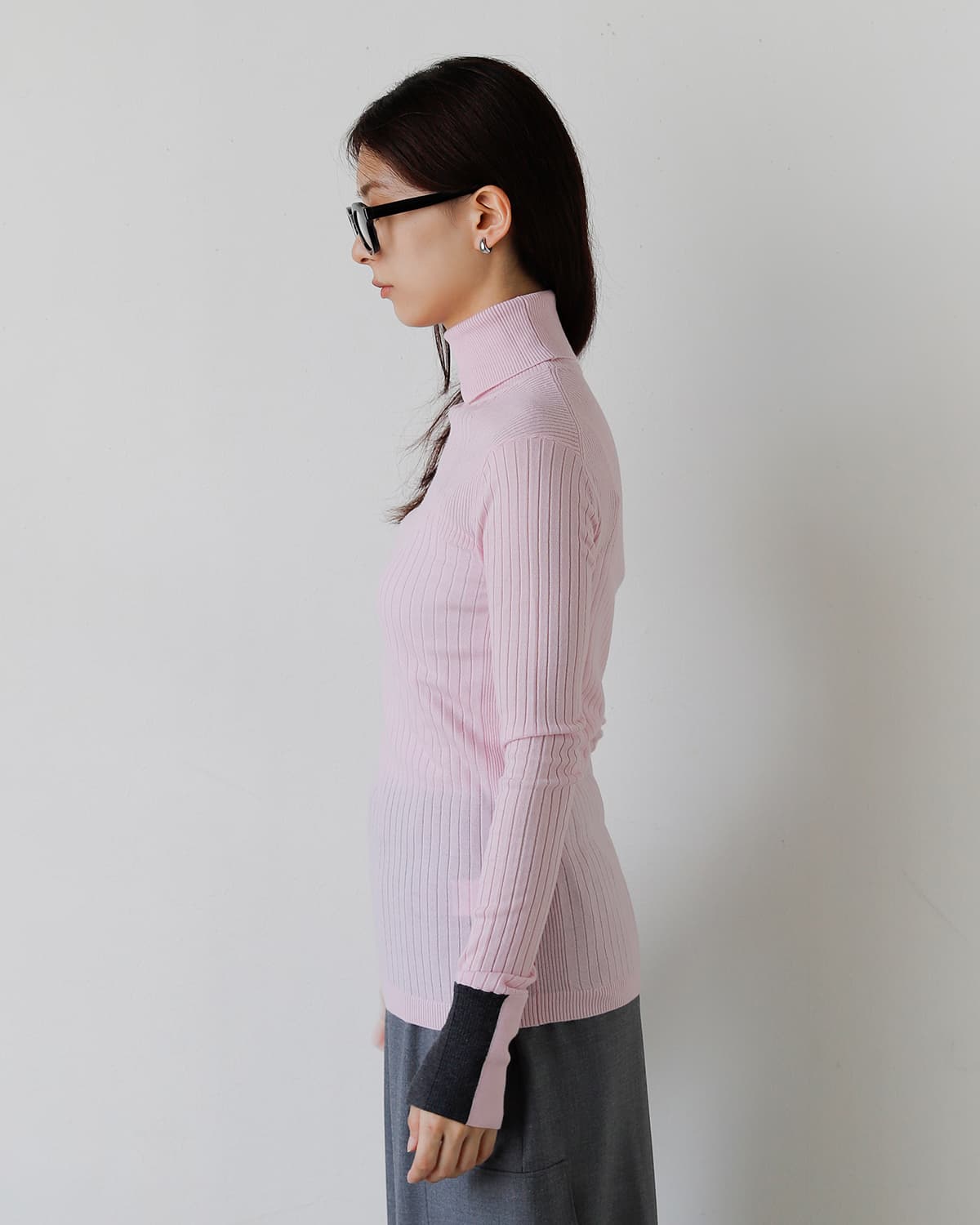 CINOH(チノ)ウール 配色袖 タートルネックニット 155 MICRON WOOL TURTLENECK KNIT f-50-036