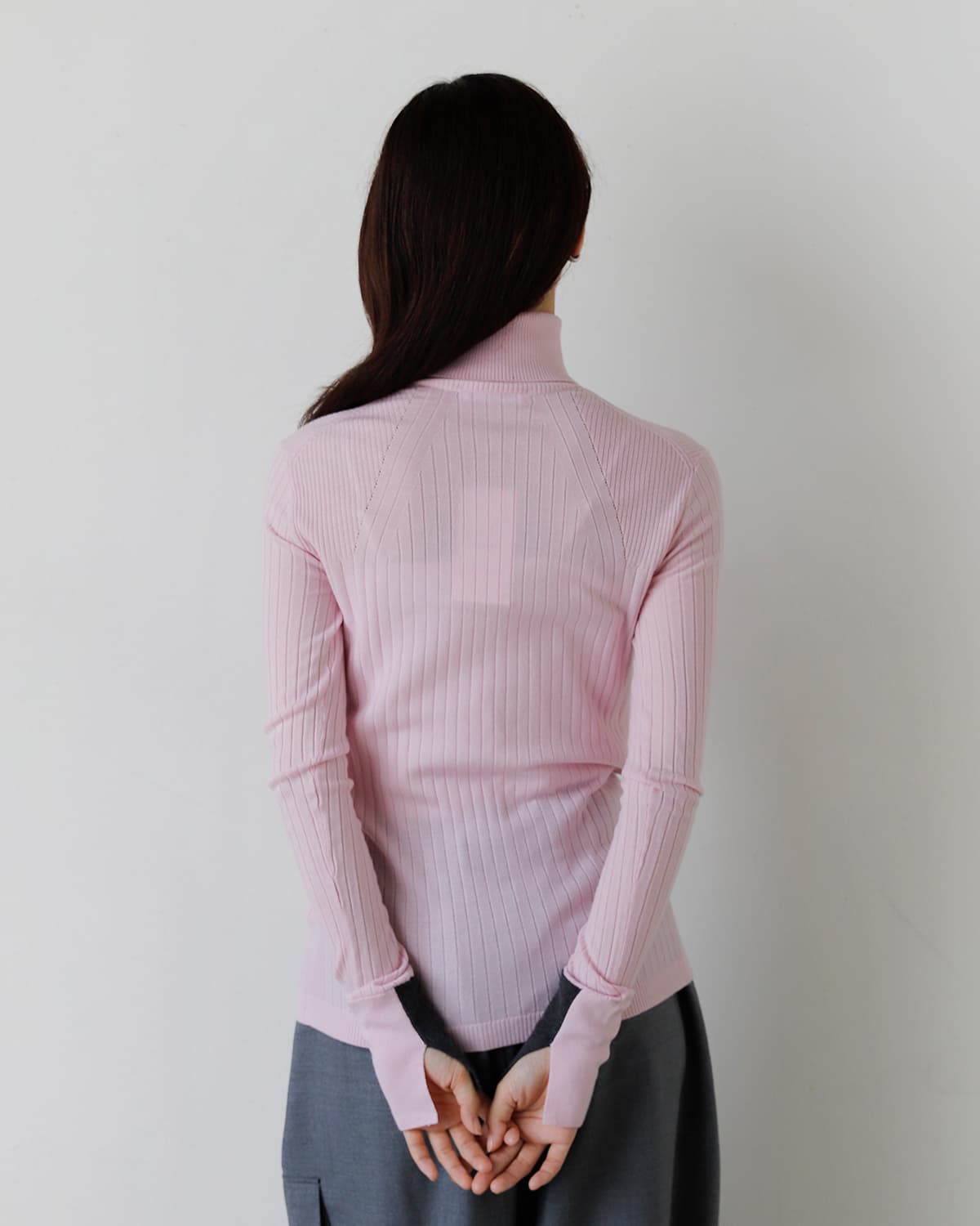 CINOH(チノ)ウール 配色袖 タートルネックニット 155 MICRON WOOL TURTLENECK KNIT f-50-036
