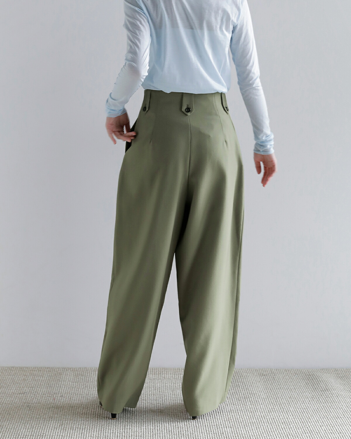 support surface(サポートサーフェス)ウール レイヤード スリット パンツ fpd27a142-tko0236 秋冬
