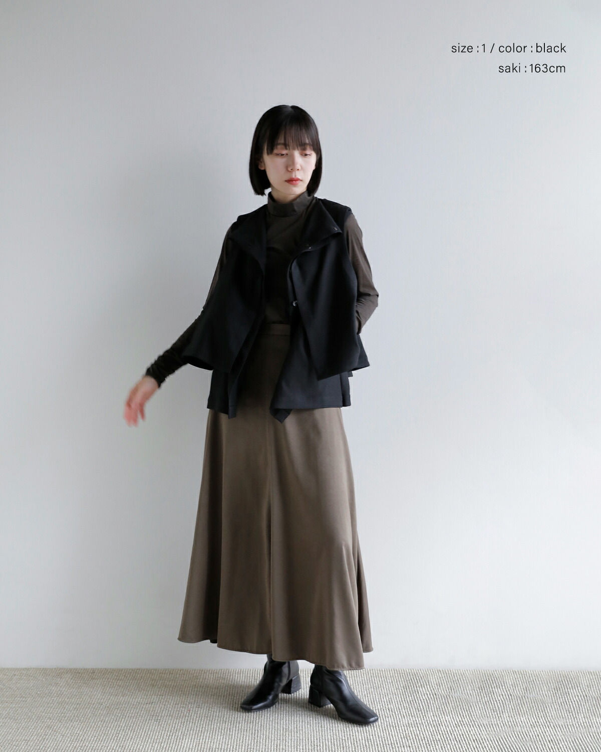 support surface(サポートサーフェス)レイヤード フレア ボタンベスト ftd27a108-tko0242 