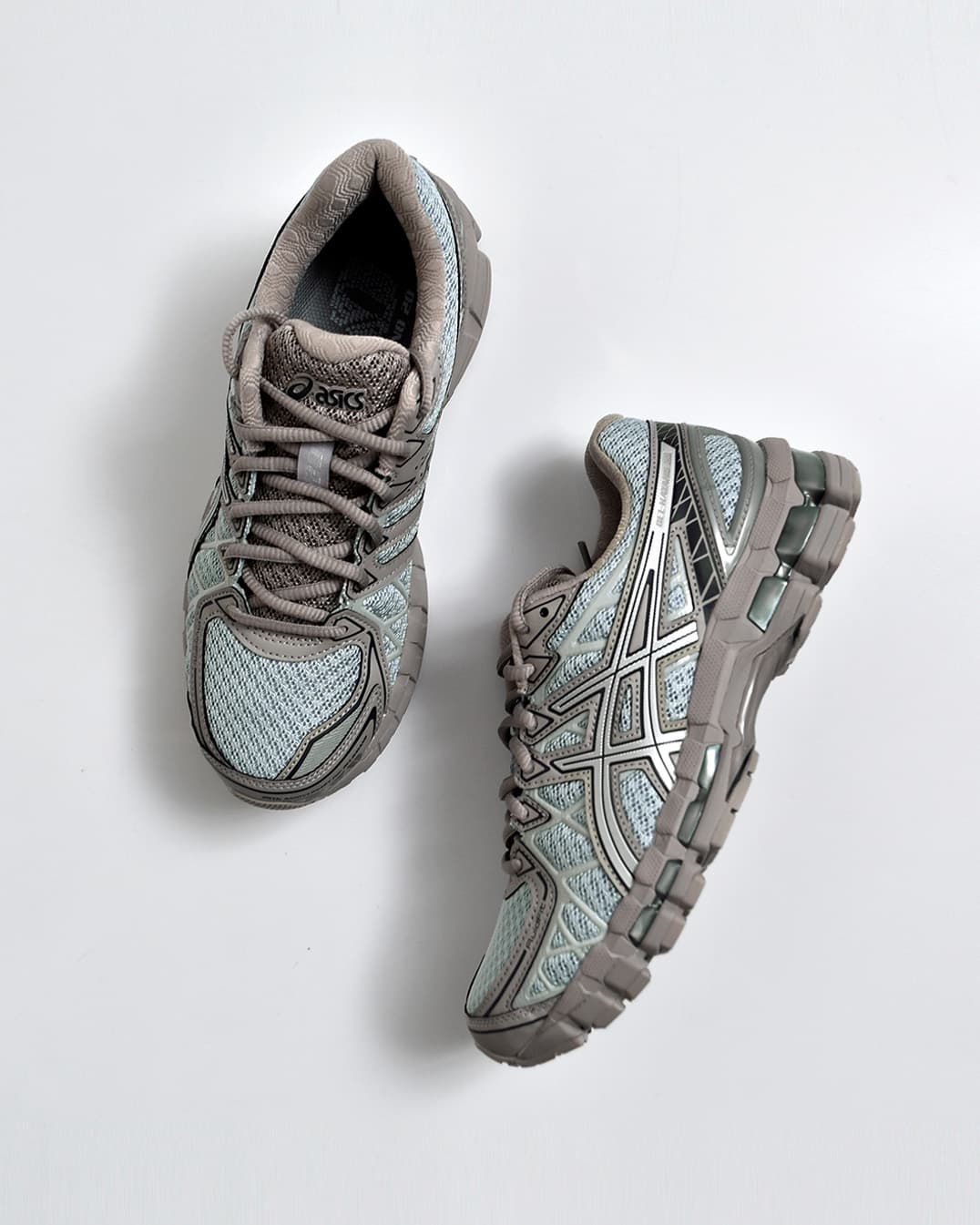 ASICSゲルカヤノ スポーツスタイル スニーカー  gel-kayano20-same2