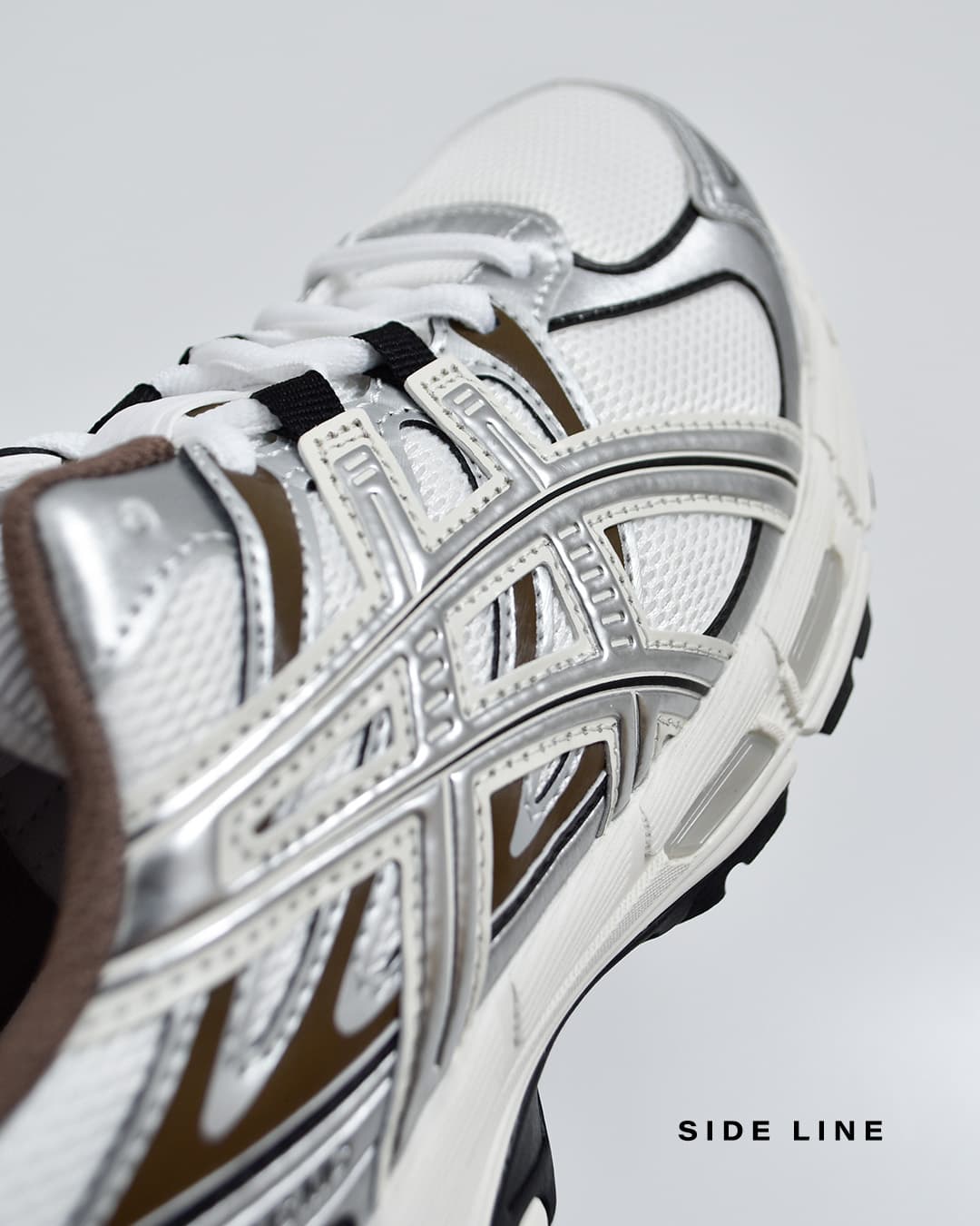 ASICSゲルストラタス スポーツスタイル スニーカー GEL-STRATUS MC gel-stratus-mc