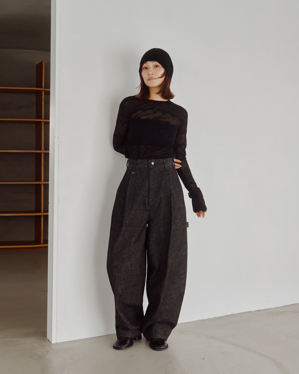 Hella(ヘラ)タックコクーンデニムパンツ h263-31