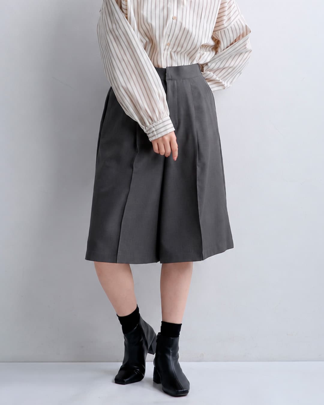 HERENCIA ヘレンチア フロントタック ワイド キュロットパンツ h826304