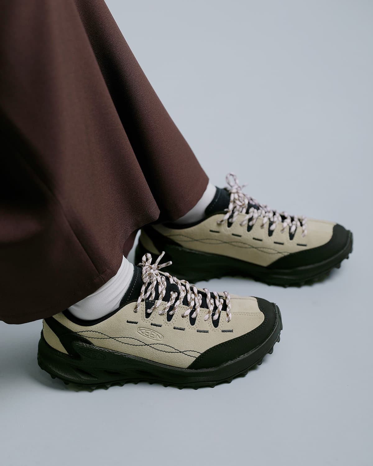 KEEN(キーン)ジャスパー ザイオニック アウトドアスニーカー JASPER ZIONIC jasper-zionic