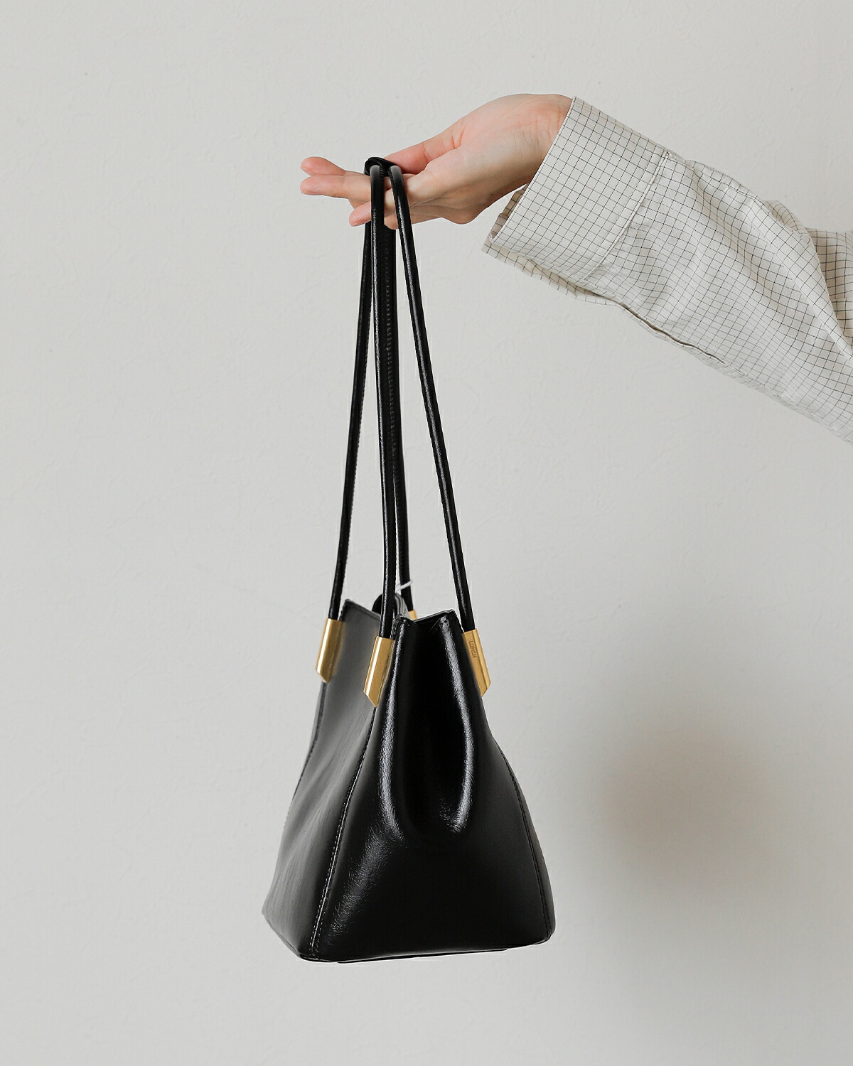 Atelier de LUMEN(アトリエ ド ルメン)カウレザー ショルダーバッグ MARRON BAG lll1f05