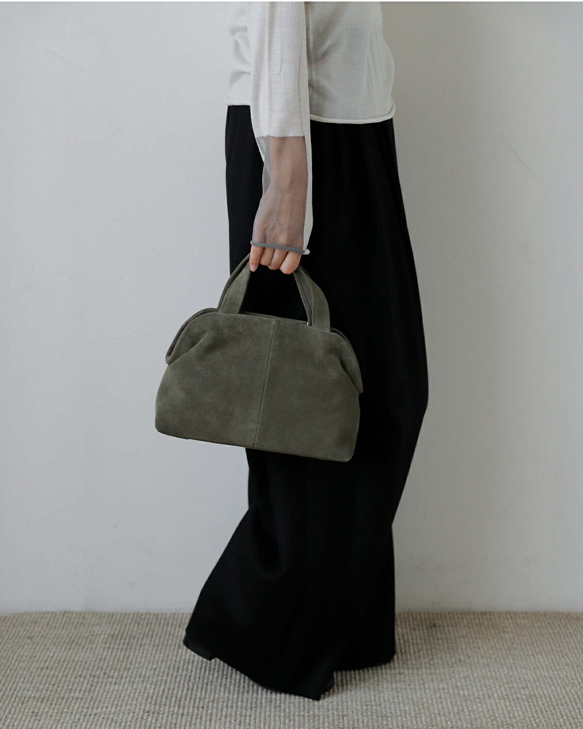 Atelier de LUMEN(アトリエ ド ルメン)カウレザー スエード ハンドバッグ PAVE PETIT BAG lll6f38