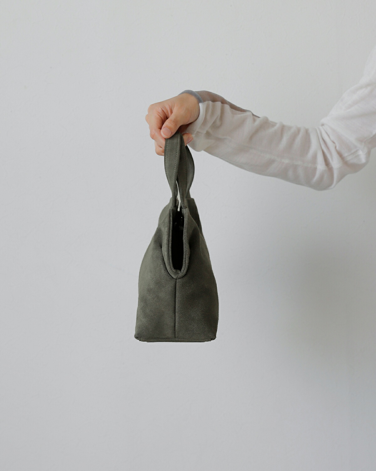 Atelier de LUMEN(アトリエ ド ルメン)カウレザー スエード ハンドバッグ PAVE PETIT BAG lll6f38