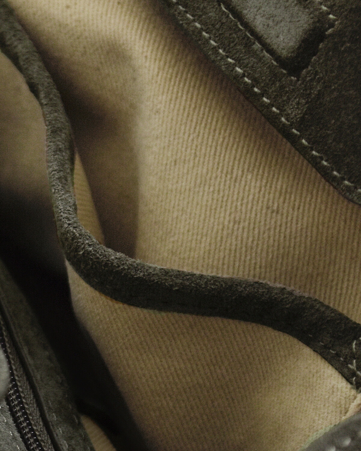 Atelier de LUMEN(アトリエ ド ルメン)カウレザー スエード ハンドバッグ PAVE PETIT BAG lll6f38