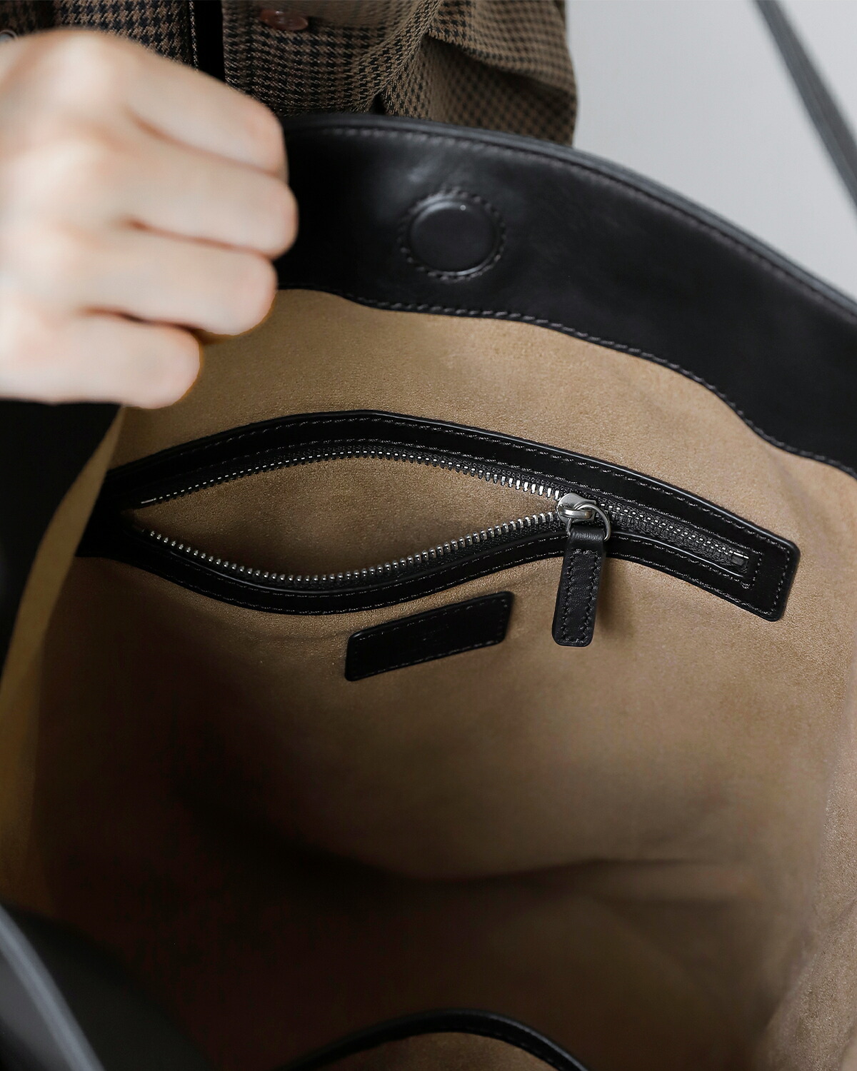 Atelier de LUMEN(アトリエ ド ルメン)カウレザー バケットバッグ COLLEN BUCKET BAG lll6f96