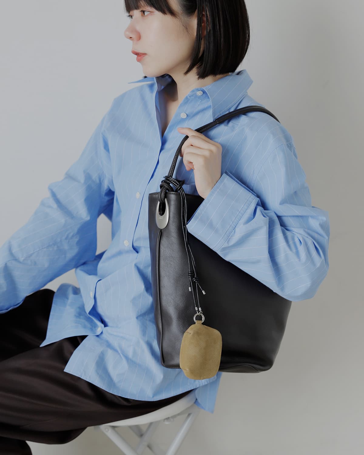 Atelier de LUMEN(アトリエ ド ルメン)カウレザー フレームケース PAVE FRAME CASE lsl5f21