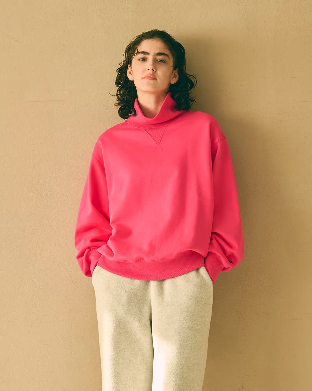 KHA:KIハイゲージコットン ハイネック スウェットシャツ HIGH NECK SWEAT SHIRT mil26fcs3509