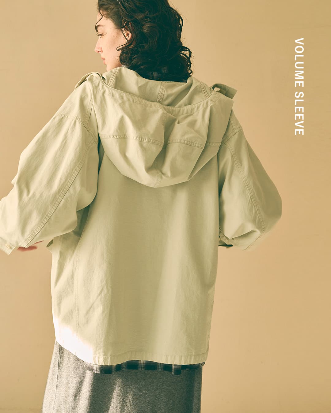 KHA:KI(カーキ)フェードコットンツイル ミリタリー フードジャケット GAS PARKA mil26fjk3250