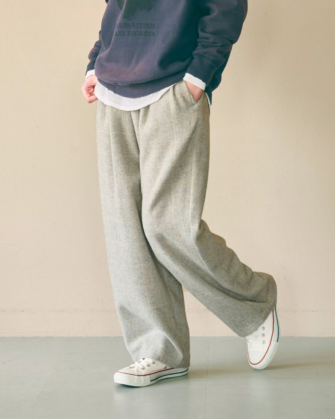 KHA:KI(カーキ)尾州リサイクルウール 起毛 2タック ワイドパンツ RE-WOOL 2TCUK PANTS mil26fpt3267