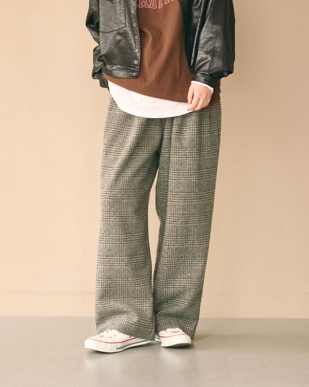 KHA:KI(カーキ)尾州リサイクルウール 起毛 2タック ワイドパンツ RE-WOOL 2TCUK PANTS mil26fpt3267