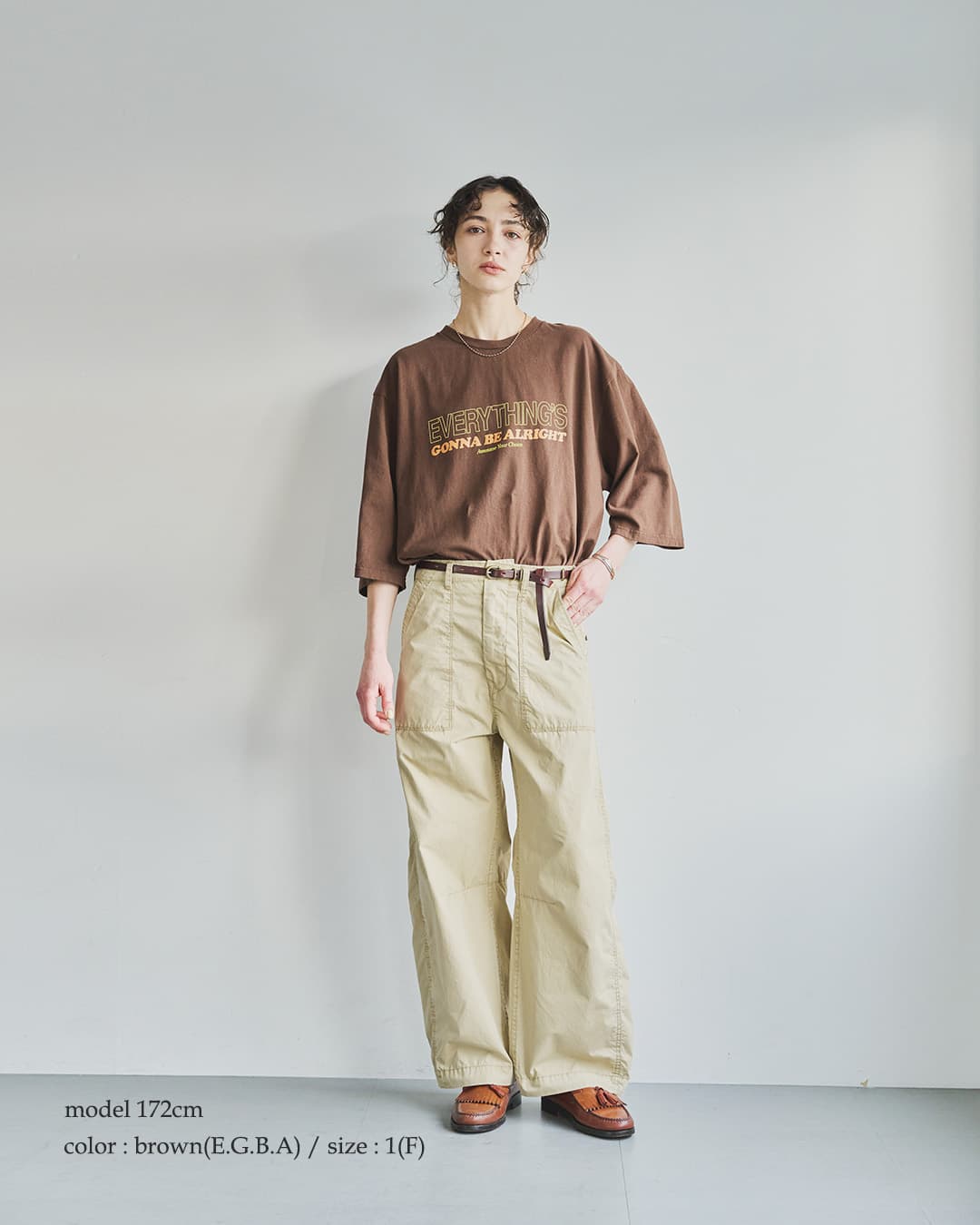 KHA:KI(カーキ)コットン天竺 プリント 7分袖Tシャツ LIVE YOUR GROUND / E.G.B.A mil26scs3506-7