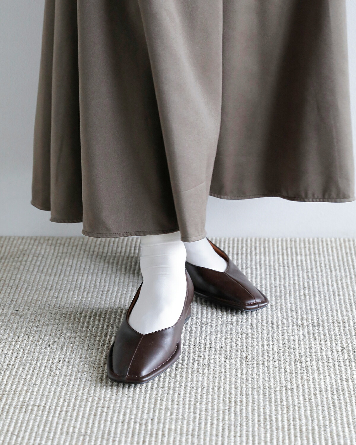 EPURE(エピュレ)センターシーム スクエアトゥ フラットシューズ OUBE Square Flats oube-sq-flats