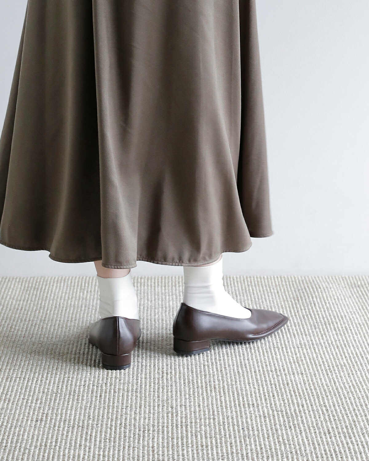 EPURE(エピュレ)センターシーム スクエアトゥ フラットシューズ OUBE Square Flats oube-sq-flats