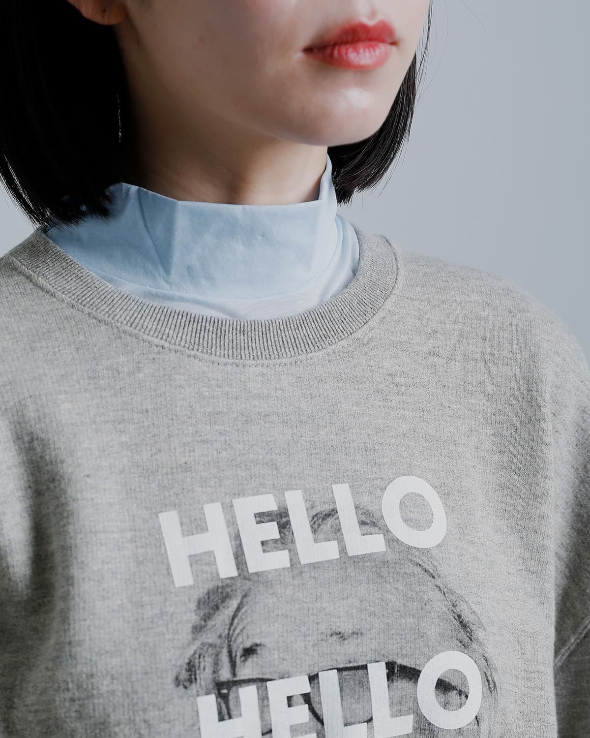 ObladaHELLO グラフィックプリント スウェットシャツ s2510cu17