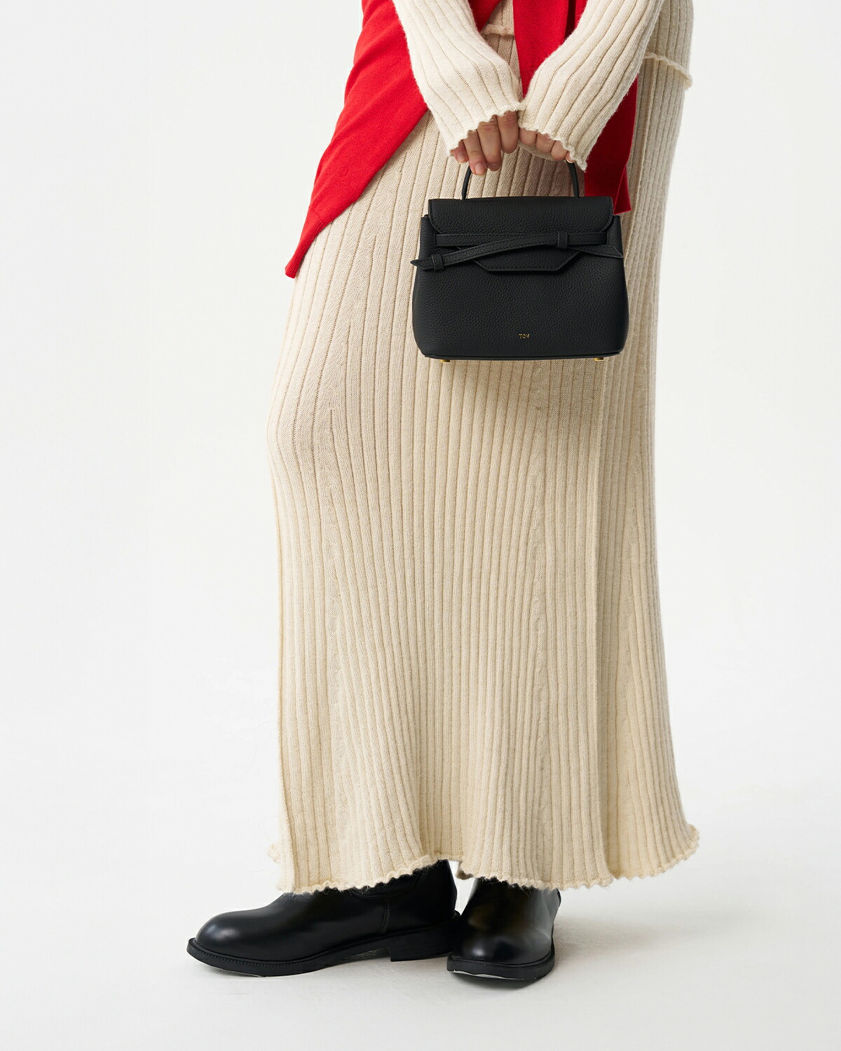 TOV トーヴ カウレザー シボ クロスリボン 2way ショルダー