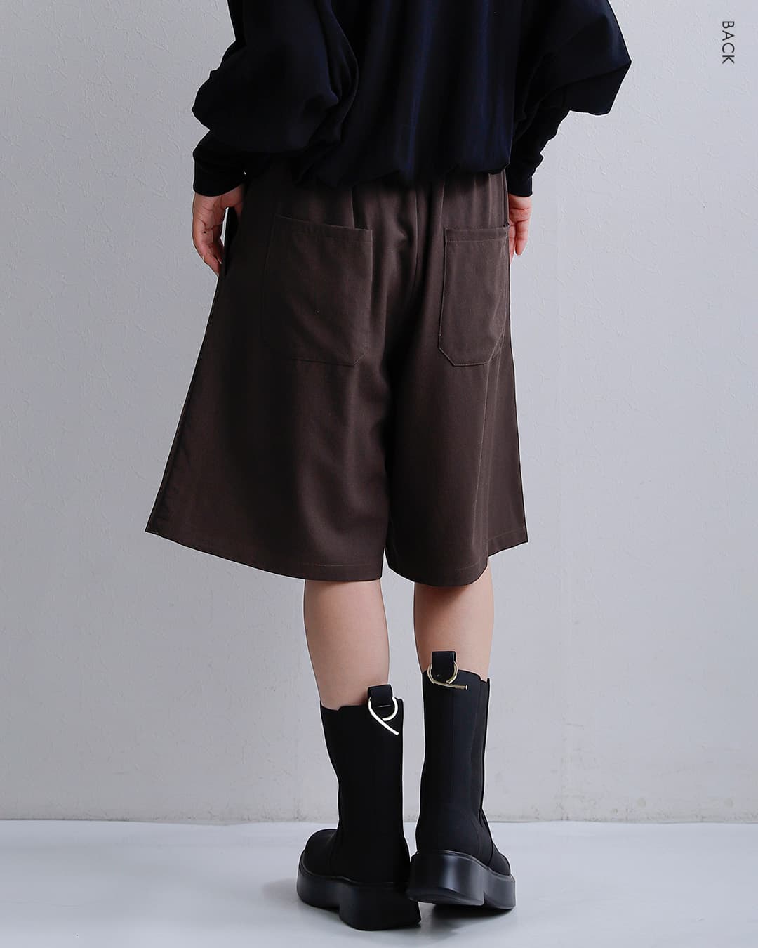 tissuウール ルマーノツイル タック ハーフパンツ
