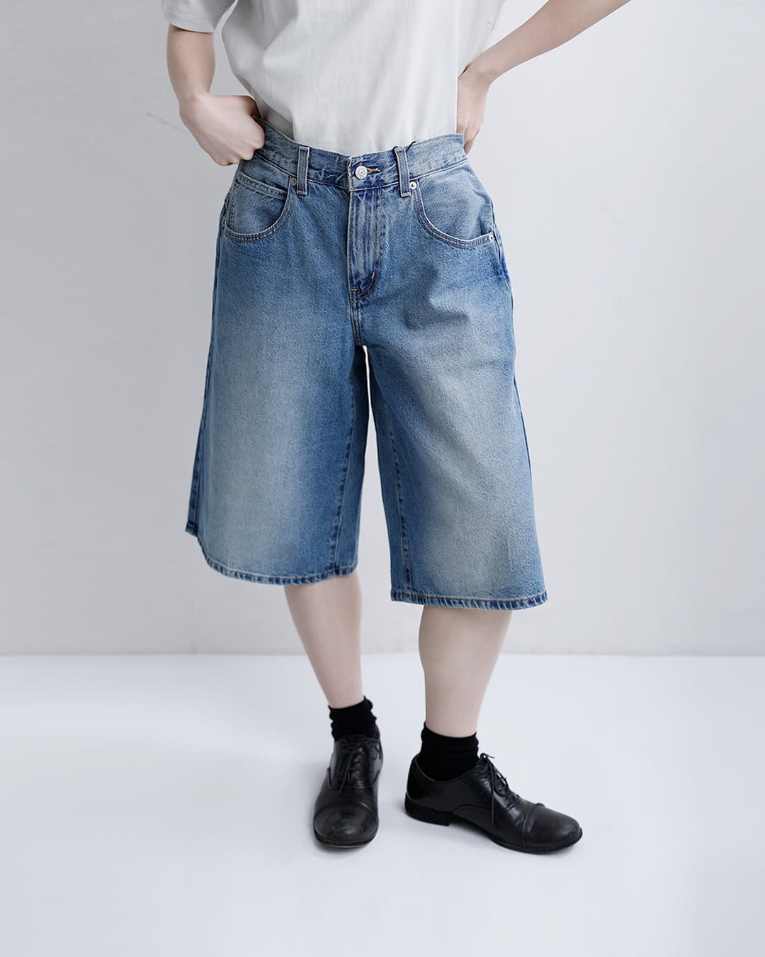 Levisスーパーバギー ハーフデニムパンツ SUPER BAGGY JORT 005dt
