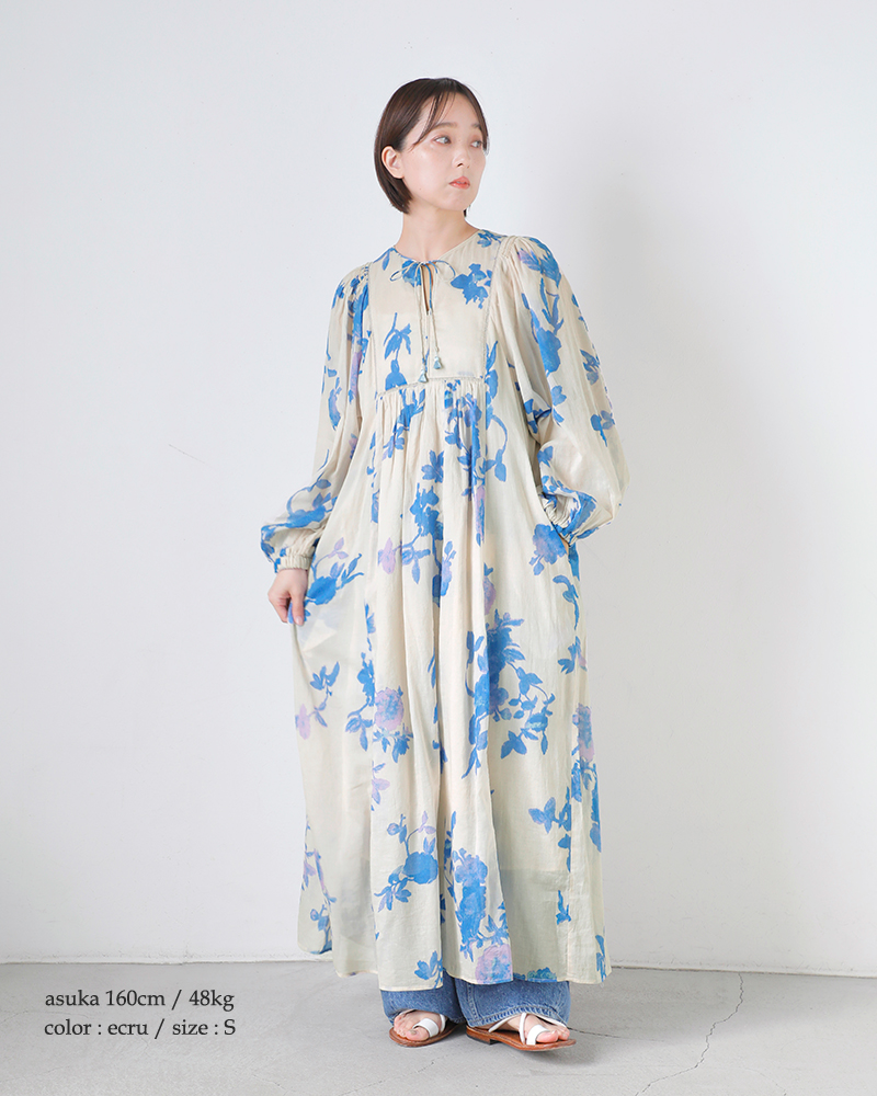 ne Quittez pas(ヌキテパ)コットンボイルローズプリントハンドスモッキングドレスCottonVoileRosePrintHandSmockingDress010461wu1