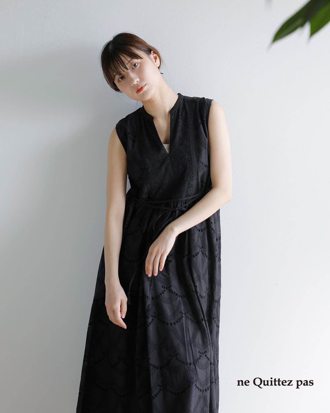 ne Quittez pasコットンボイル ドット ヘムレース ノースリーブ ドレス Cotton Voile Dot Hemla No Sleeve Dress 010500cb2